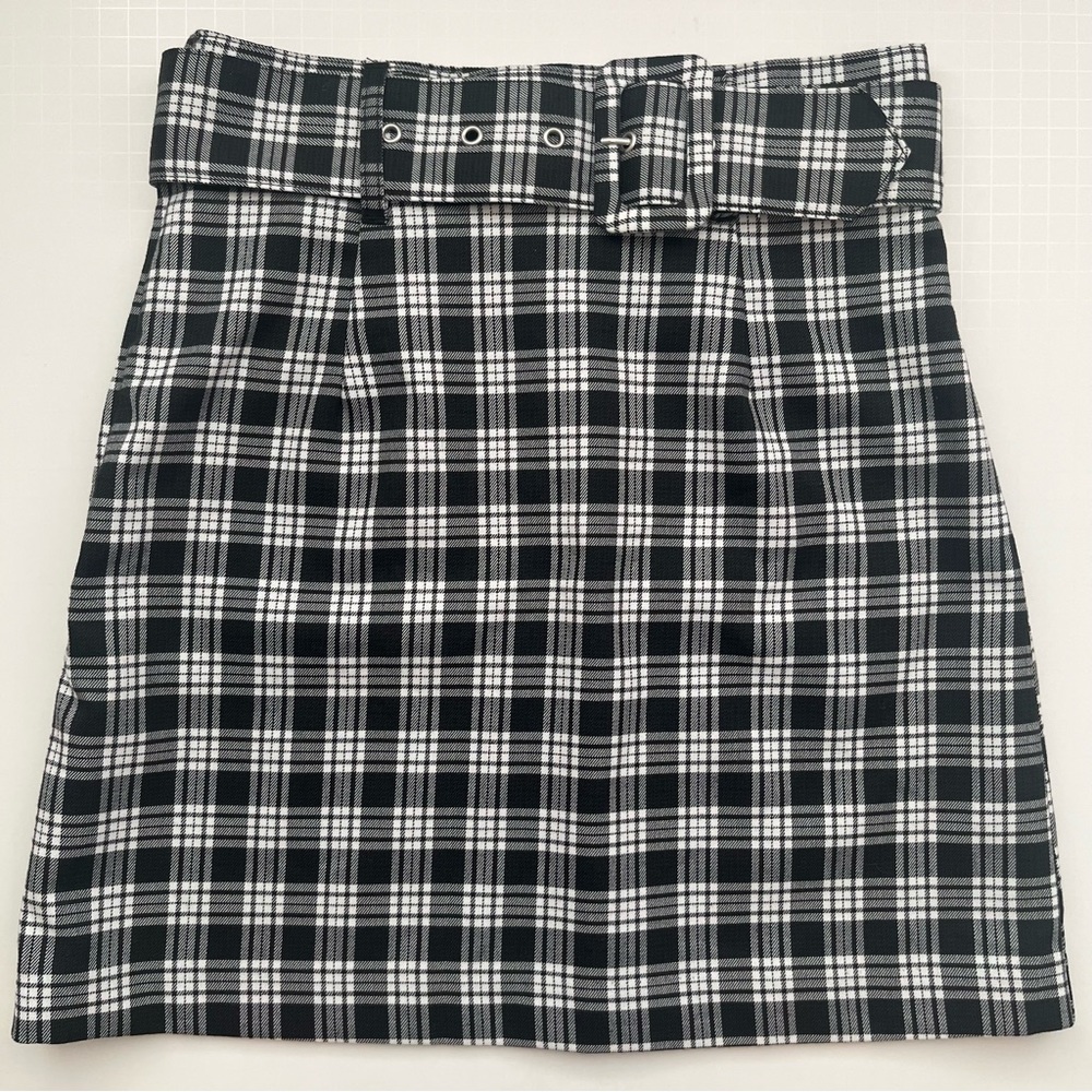 h&m plaid black & white a-line skirt with belt